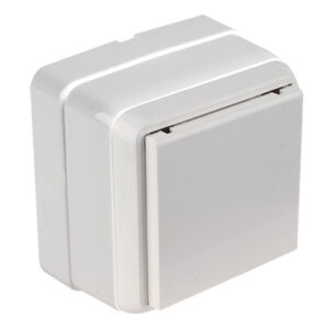 Розетка 1-ая (открытая, с/з, с крышкой, керамика) белая, BRON, MUTLUSAN