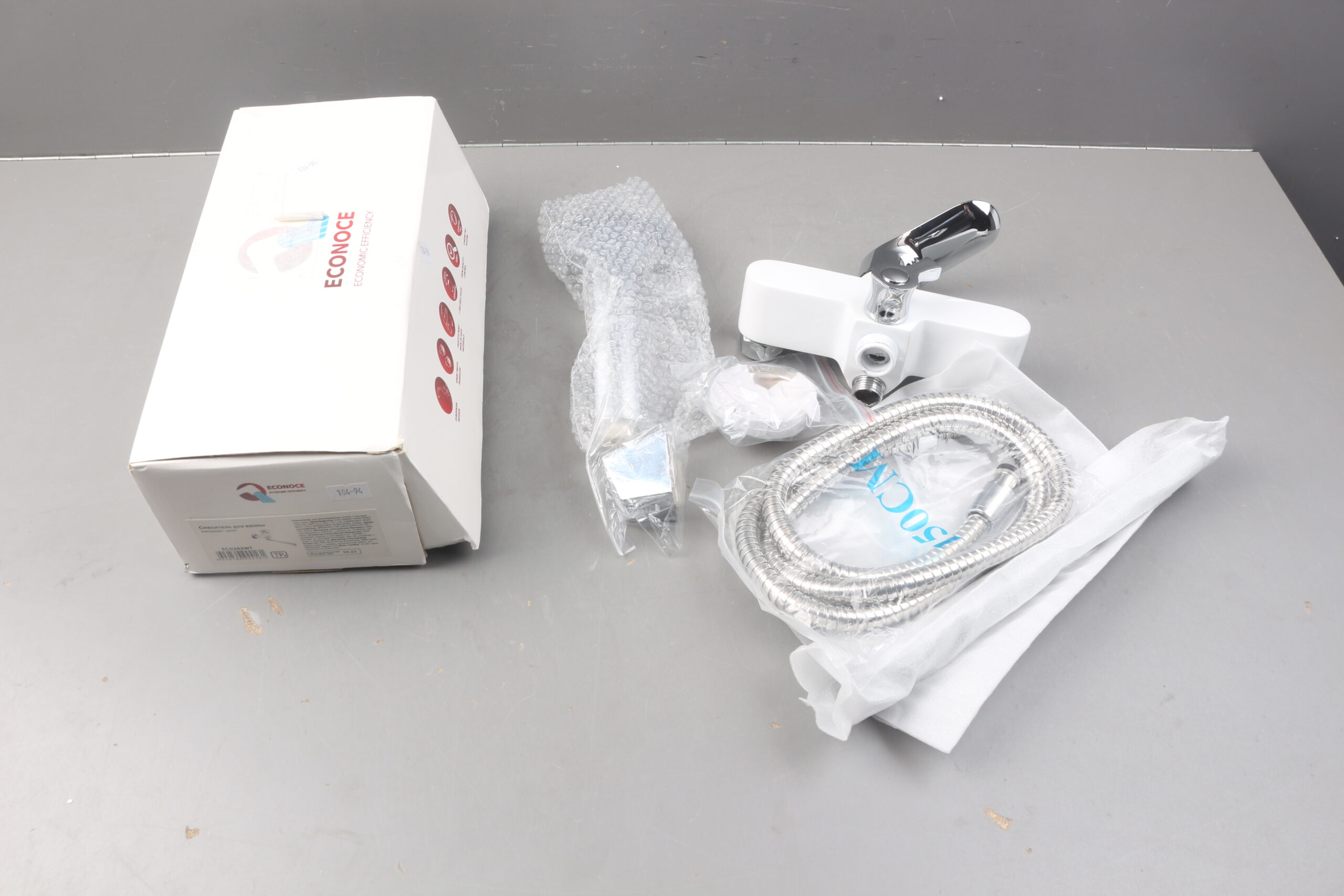 Смеситель для ванны D35-A, серия 280 белый, ECONOCE уцененный (0810153445)