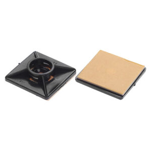 Площадка для хомута-стяжки 27х27 мм самоклеящаяся, черная (50 шт в пласт. конт.) STARFIX