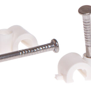 Скоба для крепления круглого кабеля 12 мм белая, с гвоздем (30 шт в зип-локе) STARFIX