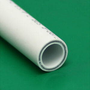 Труба ПП стекловолокно 20х2,8 PN20 сер. 2м РТП