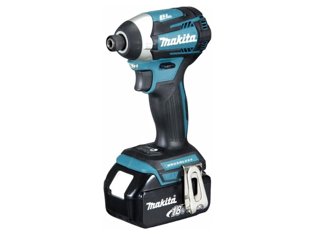 Аккум. шуруповерт MAKITA LXT DTD 153 RFE в чем.