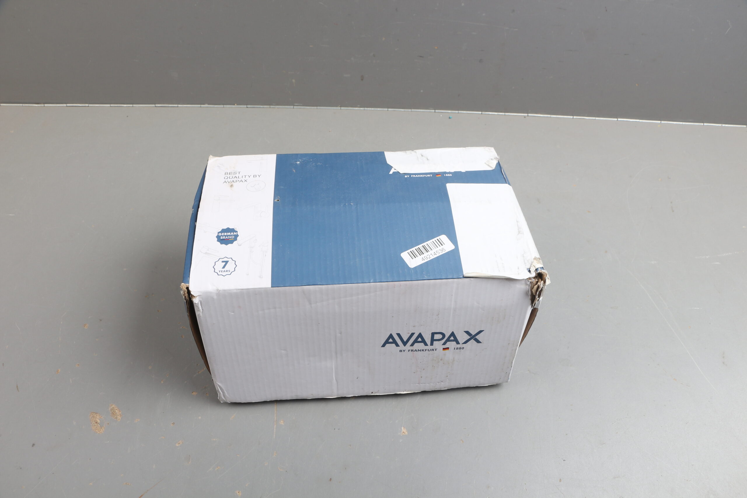 Смеситель для ванны (SUS 304) D35, серия Elbe черн., Avapax уцененный (5658735708)