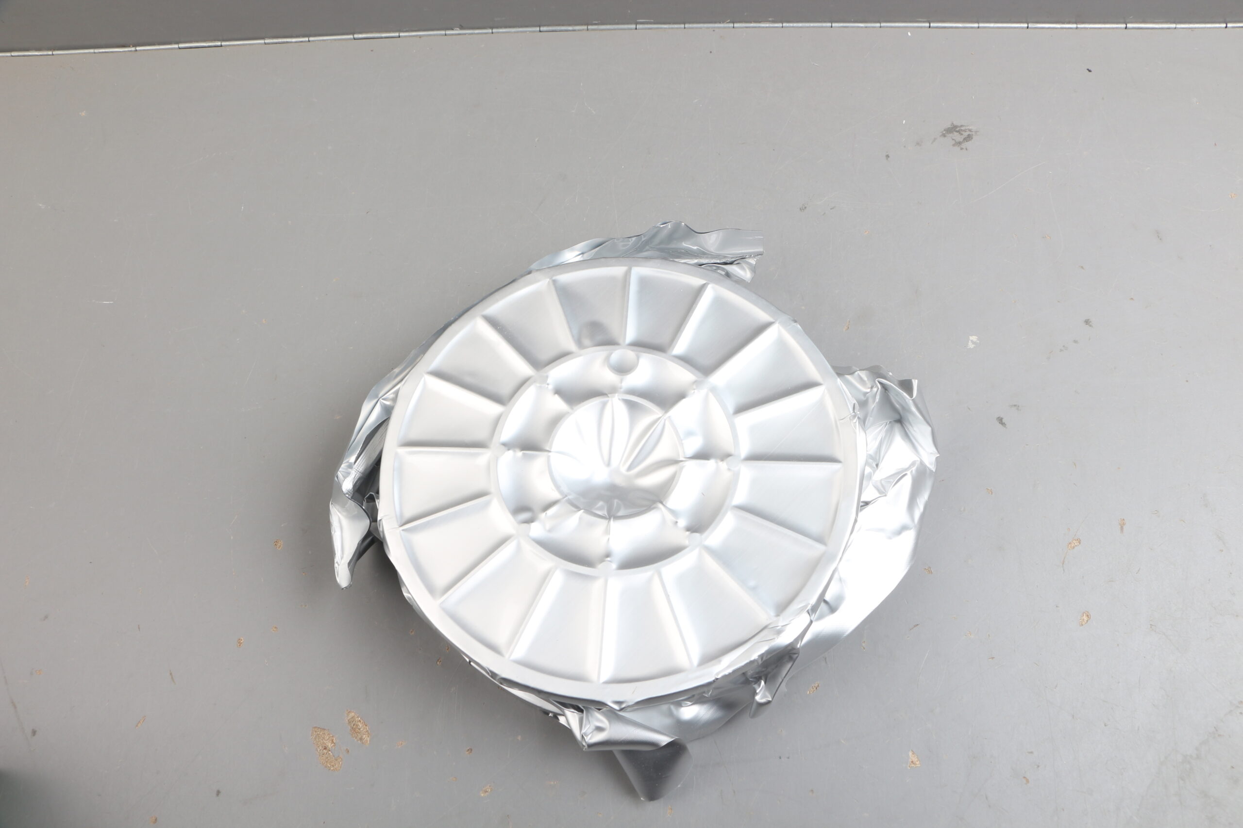 Проволока сварочная FLUX E71T-GS ф1,0мм (сварка без газа) (катушка 5кг) SOLARIS уцененный (1193195