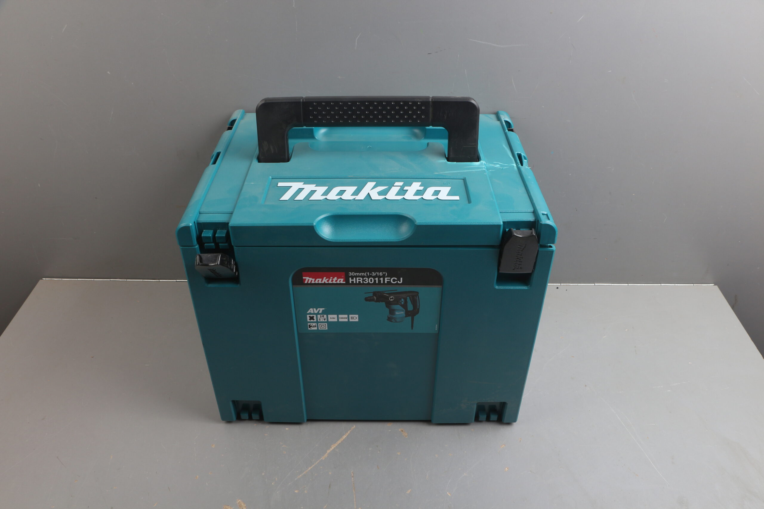 Перфоратор MAKITA HR 3011 FCJ в кейсе уцененный (0001241800)