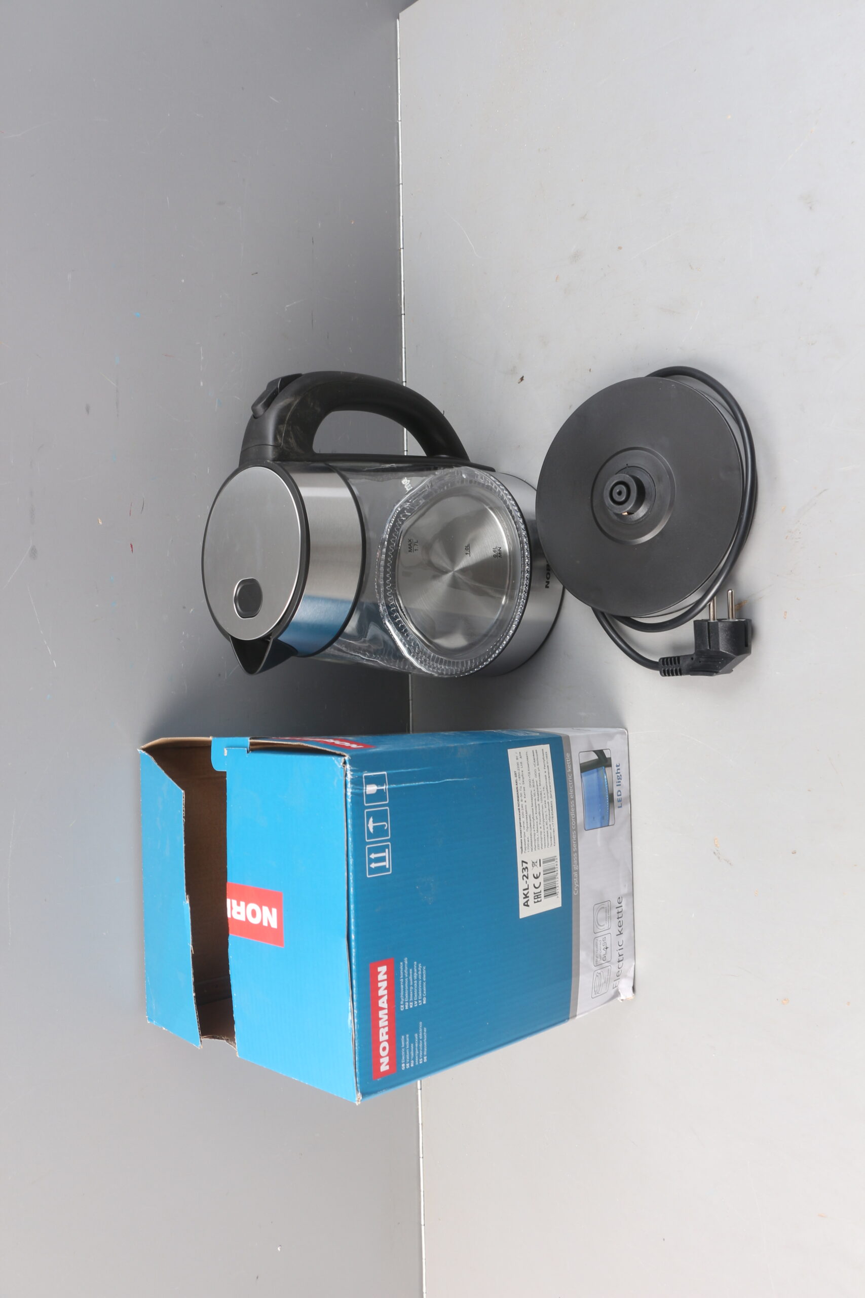 Чайник электрический AKL-237 NORMANN уцененный (0185486124)