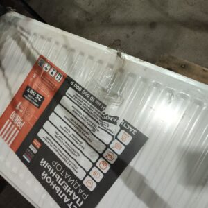 Радиатор панельный Royal Thermo COMPACT C11-500-1400 RAL9016 уцененный (2997370110)